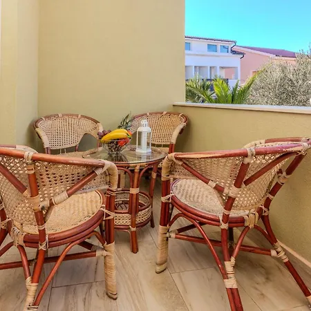 Mahnet 1 By Interhome Vir