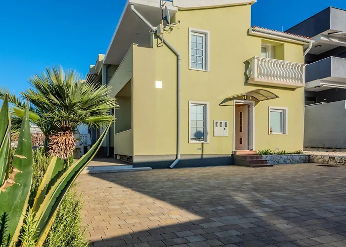 Daire Mahnet 1 By Interhome