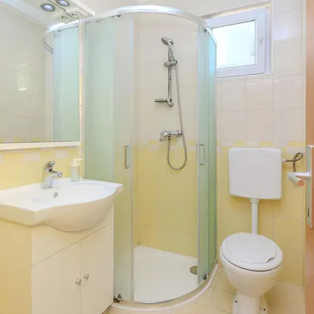 Mahnet 1 By Interhome
